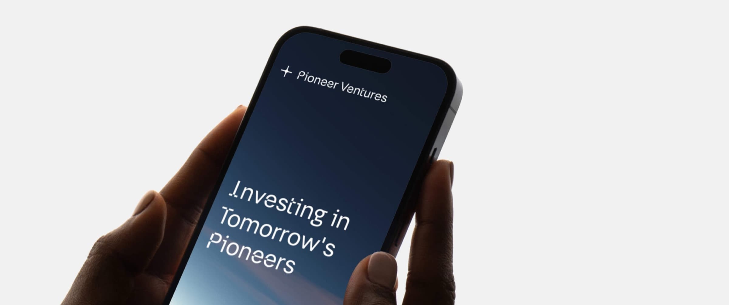 Smartphone mit Pioneer Ventures in der NAO-App